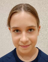Julia DOBEK