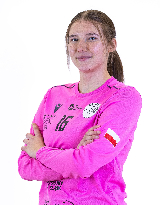 Nikola FALIŃSKA