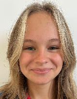 Julia DOBRYNIEWSKA