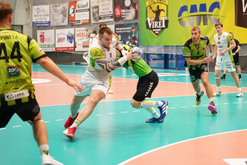 I liga gr. D - Gwardia przegrywa z Zagłębiem, Viret liderem