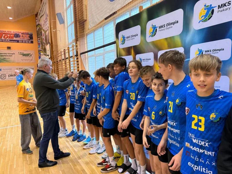 Pamięć, sport i wdzięczność — IV Memoriał im. Mariusza Gracki ruszył w Piekarach