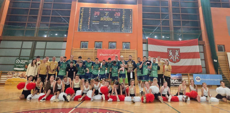 I liga mężczyzn (gr. B), 4. kolejka: Purina rozstrzelała Tęczę, Orlik z wielkim łupem w Obornikach Śląskich, Wolsztyniak górą w derbach.