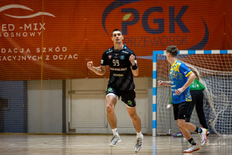 I liga gr. D: Zmiana lidera i wyrównane starcia w 7. kolejce