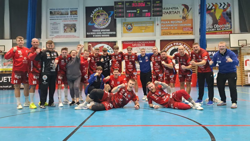 I liga gr. A: Zwrot akcji w Obornikach, Żukowo i Bydgoszcz na czele. W Czersku i Szczypiorniaku wciąż czekają na punkty