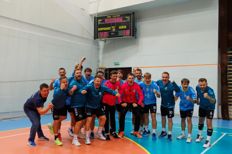 Piędziesiąt goli w Biłgoraju. Szczypiorniak lepszy od Sandomierza - 4 kolejka II ligi gr. 3