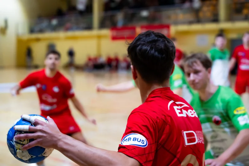 Pierwszoligowcy nadrabiają zaległości