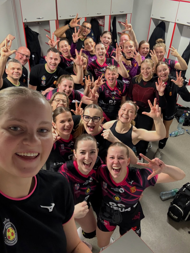 Suzuki Korona Handball Kielce zatrzymała ELMAS-KPS APR Radom, MTS Żory demoluje rywali i wraca na pozycję lidera