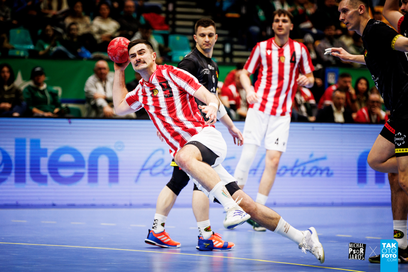 KPR Padwa Zamość sensacyjnie wygrywa z WKS Śląsk Wrocław, Sandra Spa Pogoń Szczecin umacnia pozycję lidera