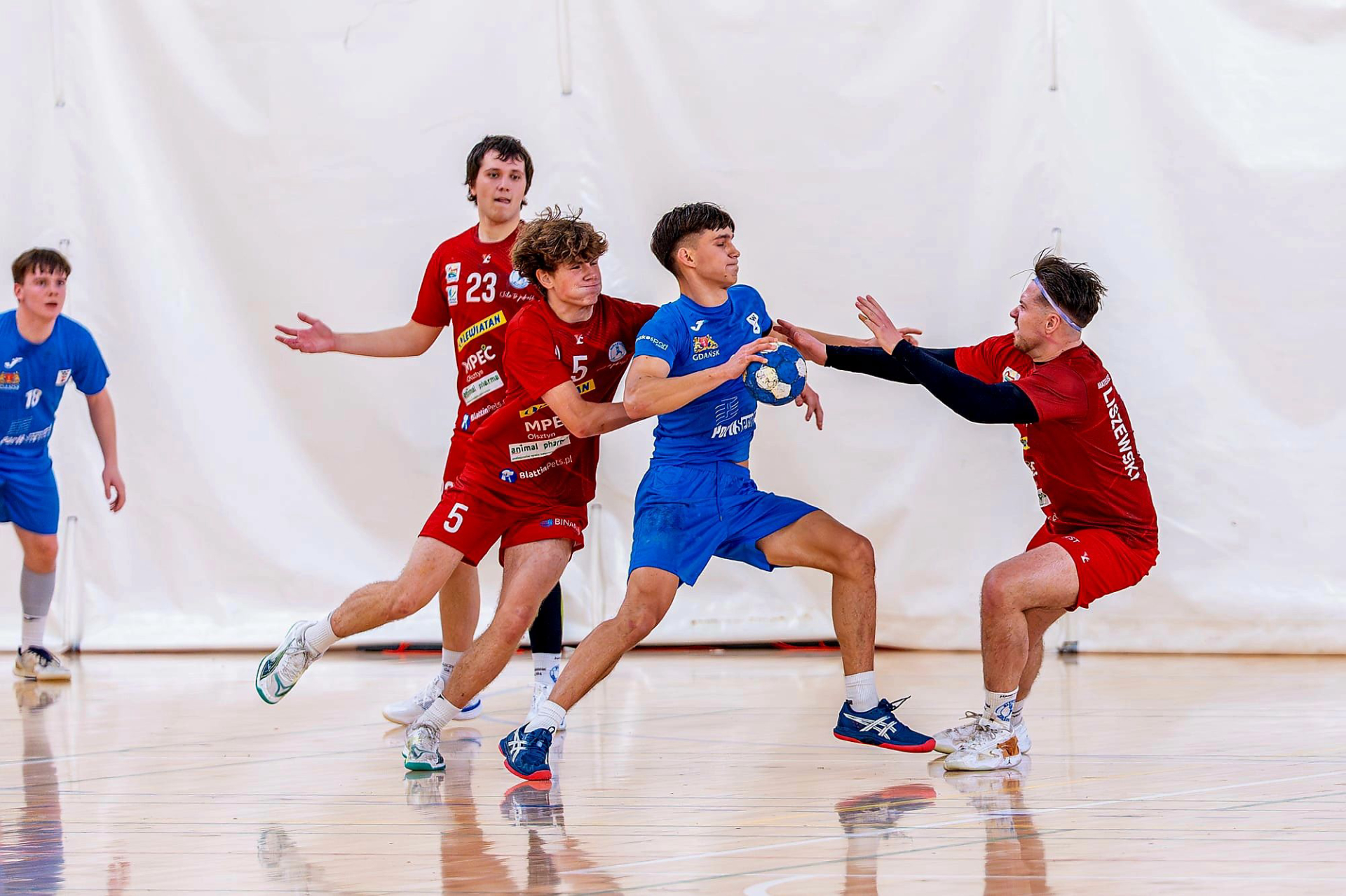 Zapowiedź 15. kolejki I ligi mężczyzn gr. A: Szczypiorniak walczy o pierwsze punkty, lider jedzie do Bydgoszczy