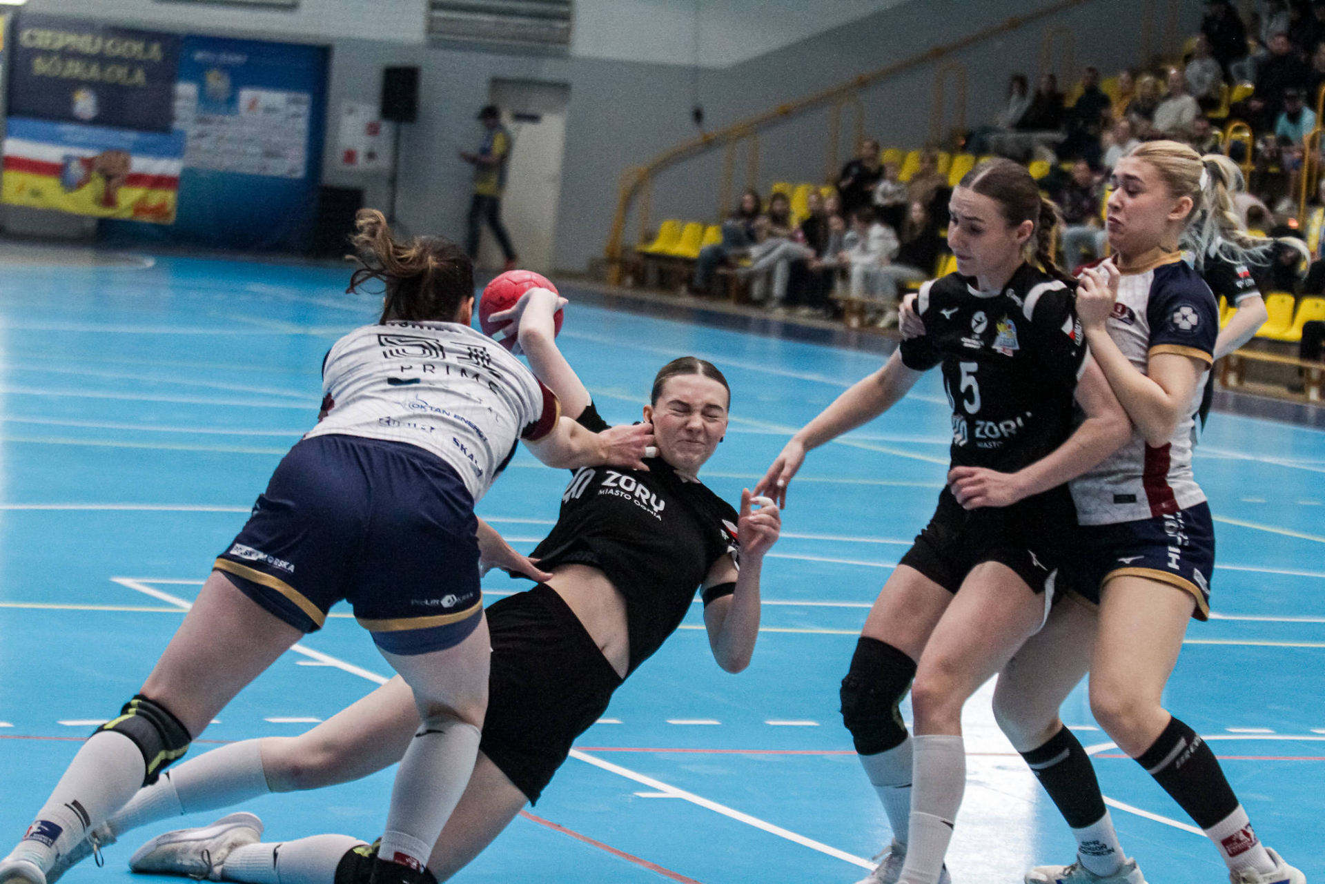 Czołówka nie zwalnia tempa, przetasowania w dolnej części tabeli Ligi Centralnej Kobiet