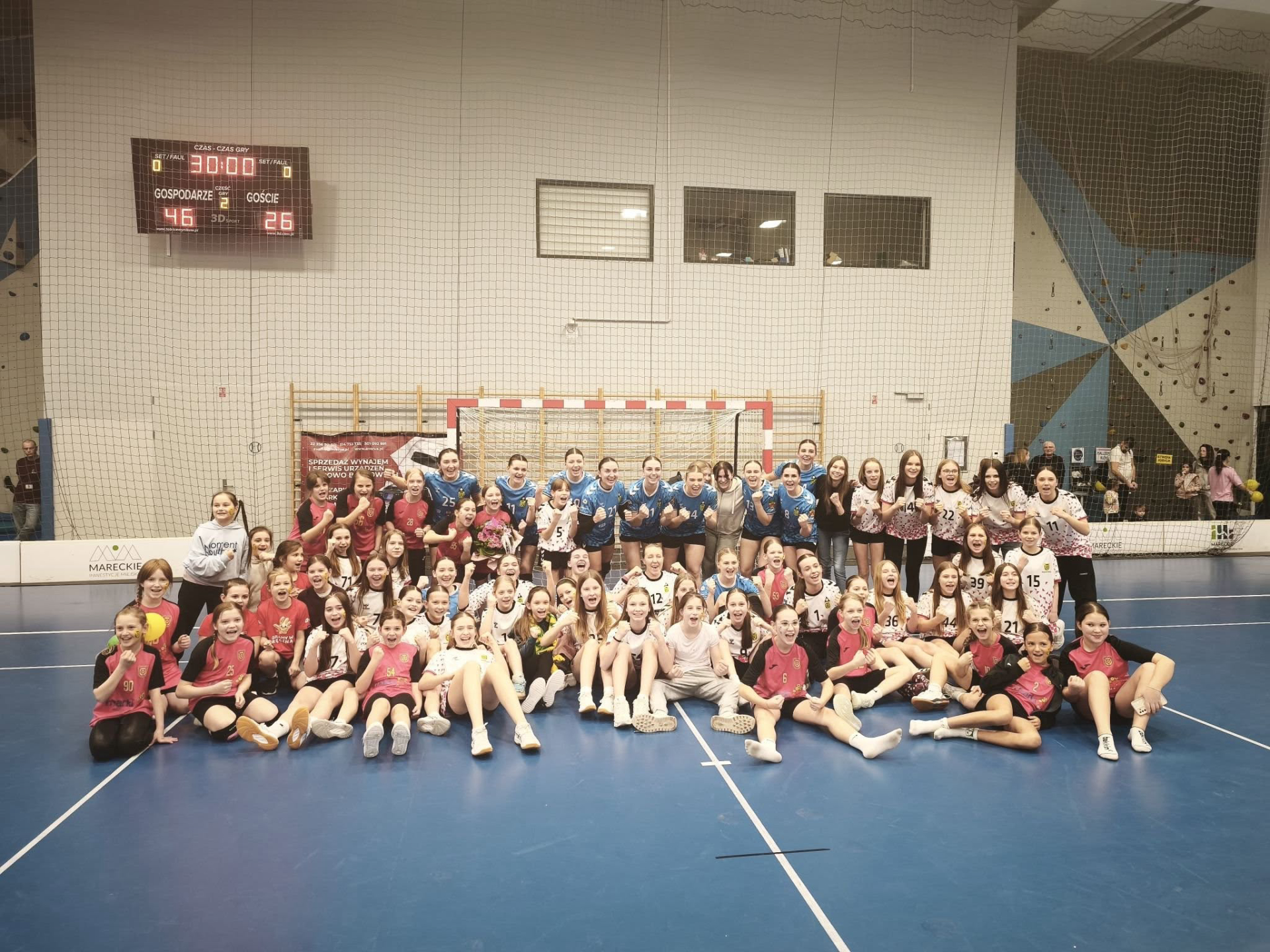 I liga gr. C: ROKiS Radzymin Marcovia Marki miażdży rywalki, w Łomży karne rozstrzygnęły losy punktów