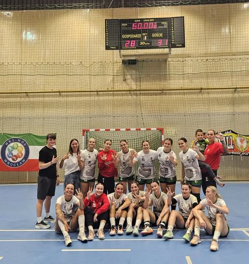 KS Otmęt Krapkowice zdobył pierwsze punkty sezonu. Klaudia Kruk z 11 bramkami we Wrocławiu