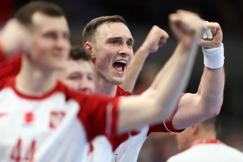 Zmiana w kadrze Polski: Wiktor Jankowski zastępuje kontuzjowanego Macieja Gębalę
