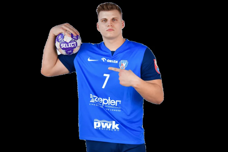 Nielba bez kołowego. Eliasz Kapela kontuzjowany