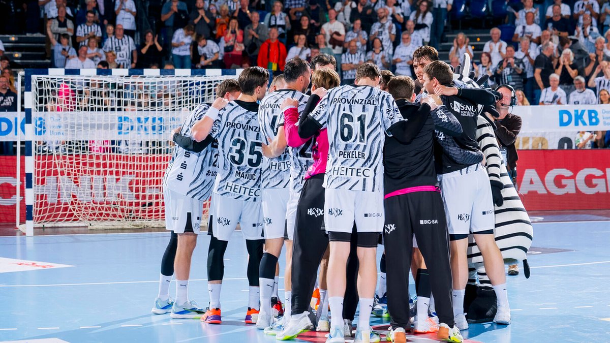 Andreas Wolff zatrzymał Gummersbach - THW Kiel odwrócił losy meczu