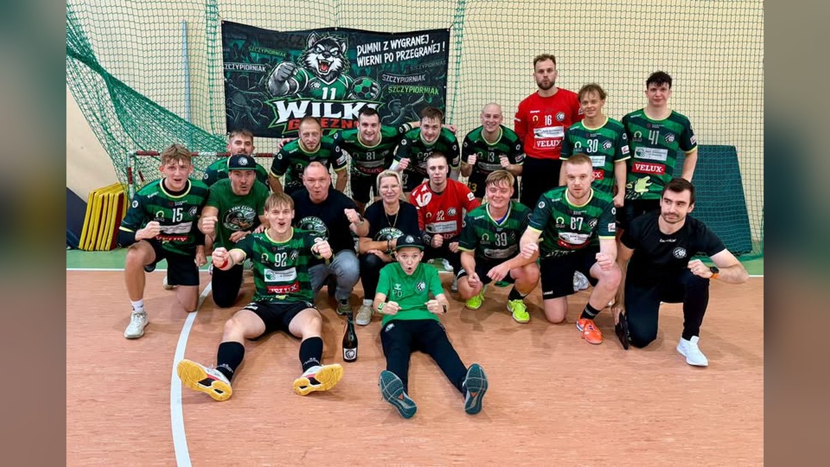 Szczypiorniak Gniezno wygrywa inaugurację sezonu. 38:27 z drugim zespołem Gwardii Opole i jedenaście bramek Światłowskiego