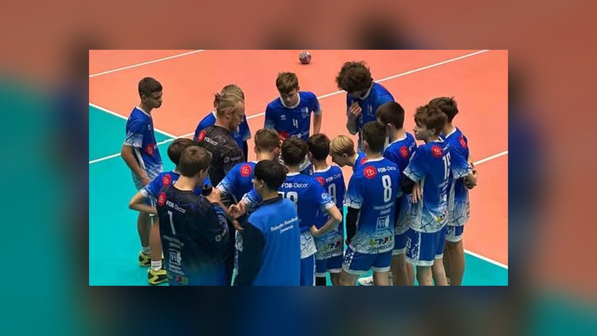 Młodzicy Fabryki Handballu wygrali wszystkie mecze turnieju w Zawierciu i walczą o awans do rozgrywek centralnych