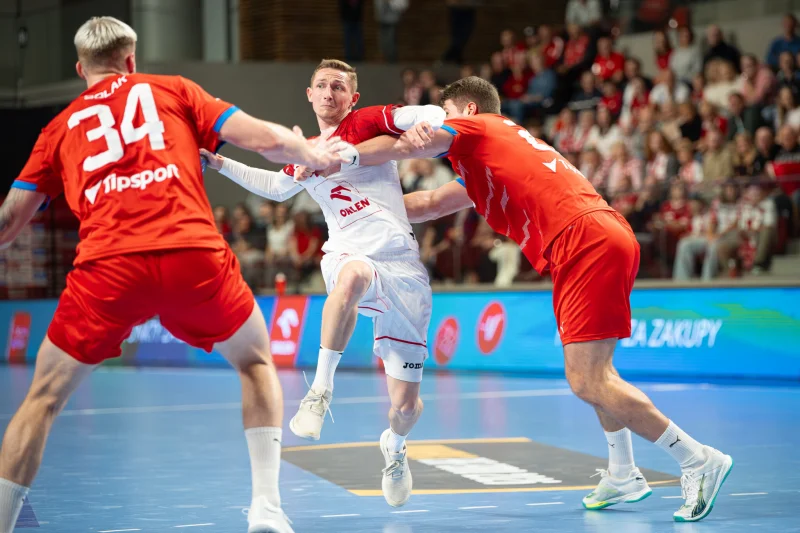 Fatalna pierwsza połowa. Druga nieco lepsza. Przegrywamy z Czechami w Wałbrzychu