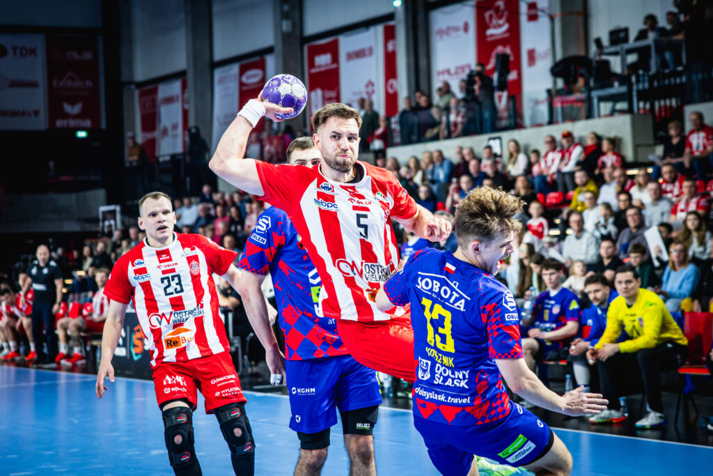 Ostrovia broni trzeciego miejsca. Głogow rozbity defensywą gospodarzy