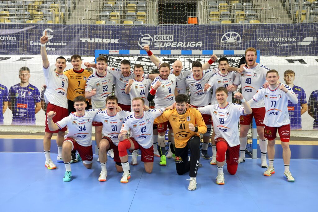 Zembrzycki bohaterem! Wybrzeże wygrało thriller w Opolu