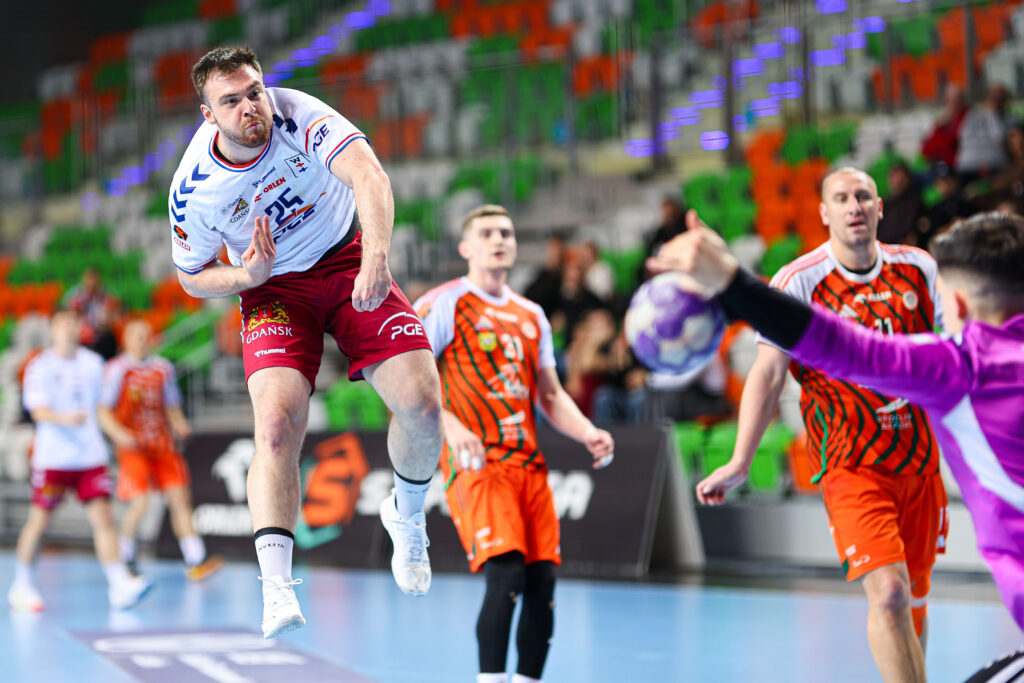 Gdańszczanie bez litości w Lubinie. Zagłębie na dnie po druzgocącej porażce