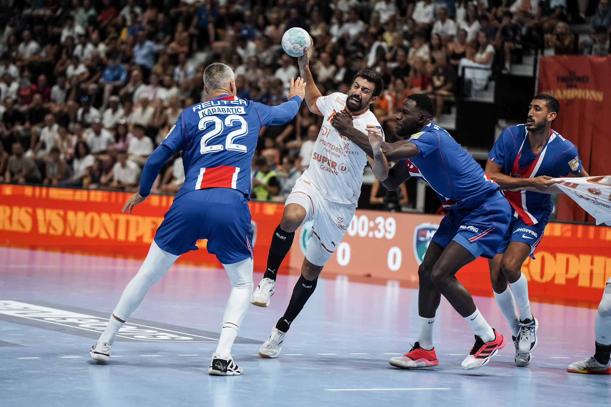 PSG odbiera trofeum Montpellier w dramatycznym finale