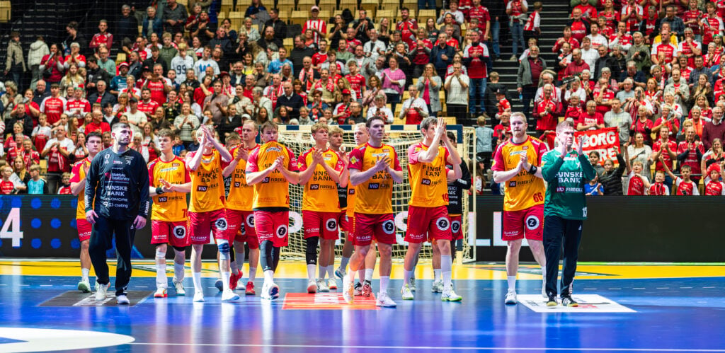 Bramkarz strzelił gola, czerwona kartka i wielki comeback GOG