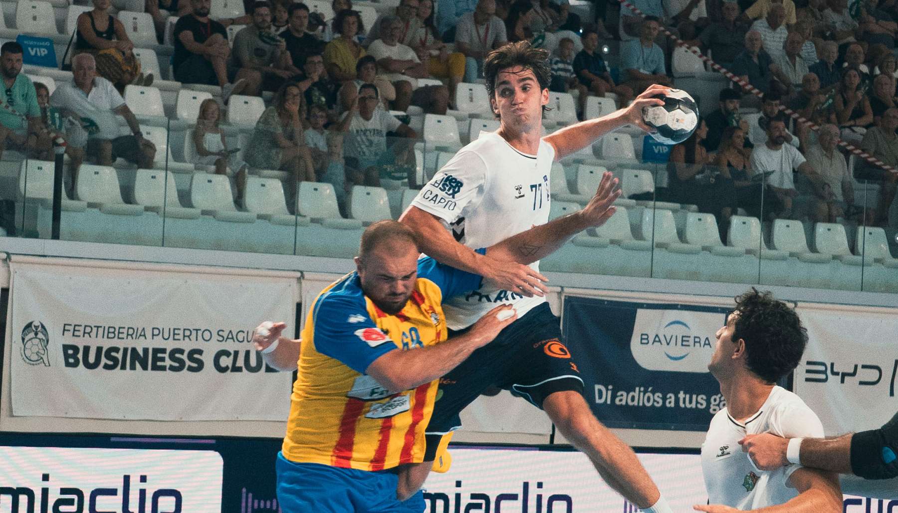 Granollers dołącza do grona niepokonanych, Valladolid liderem ASOBAL