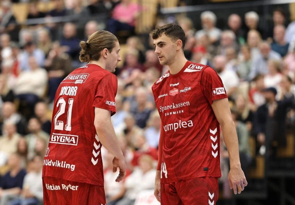 Juri Knorr kontuzjowany 20 sekund przed końcem meczu Aalborg