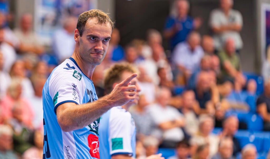 Sześć bramek Frederika Tilsteda w inauguracyjnym zwycięstwie Kadetten Schaffhausen w Lidze Europejskiej EHF