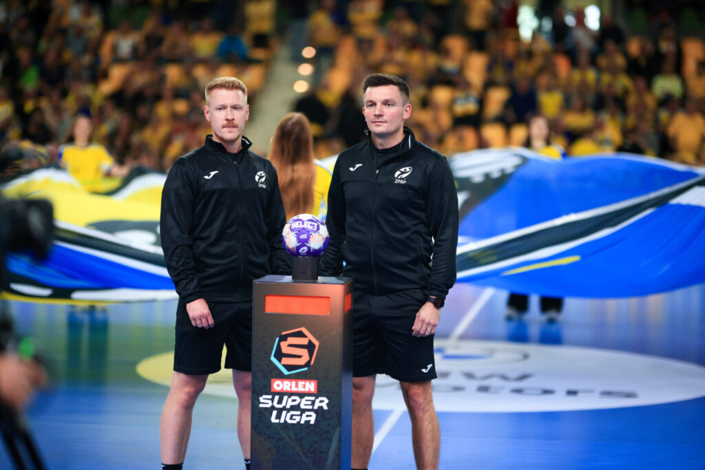 Bracia Orzechowie i duet Habierski - Skrobak poprowadzą telewizyjne mecze 5. serii LOTTO Superligi