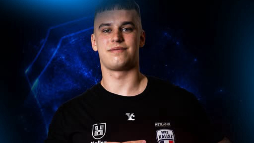 Mistrz Polski juniorów młodszych wzmacnia sztab MKS-u Kalisz. Wiktor Zamojski asystentem Rafała Kuptela
